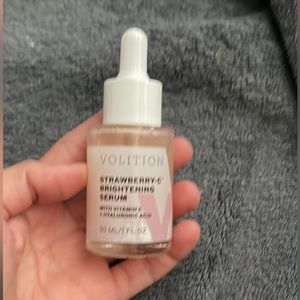volition strawberry-c brightening serum